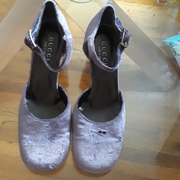 Shoes - Picture 2 of 4